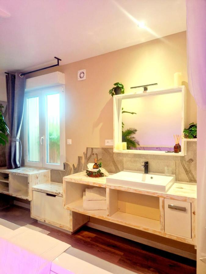 Pacy-sur-Eure Vanadis, Suites D'Exceptions & Spa - Le Balneo מראה חיצוני תמונה