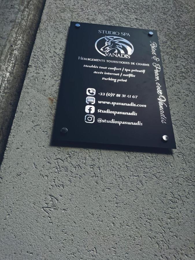 Pacy-sur-Eure Vanadis, Suites D'Exceptions & Spa - Le Balneo מראה חיצוני תמונה